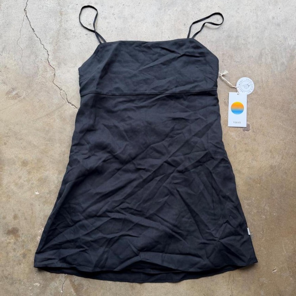 Vuori Trestles twill Dress size M new with tags